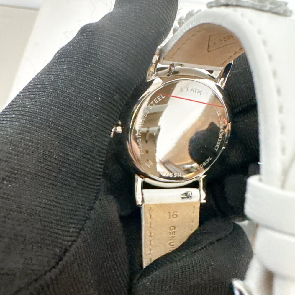 Fossil ES4383SET Neely Three-Hand White Leather Watch and Jewellery Box Set - Picture 7 of 9